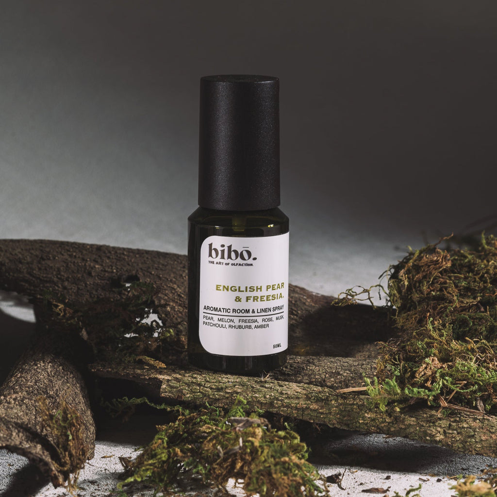 English Pear & Freesia Room & Linen Spray